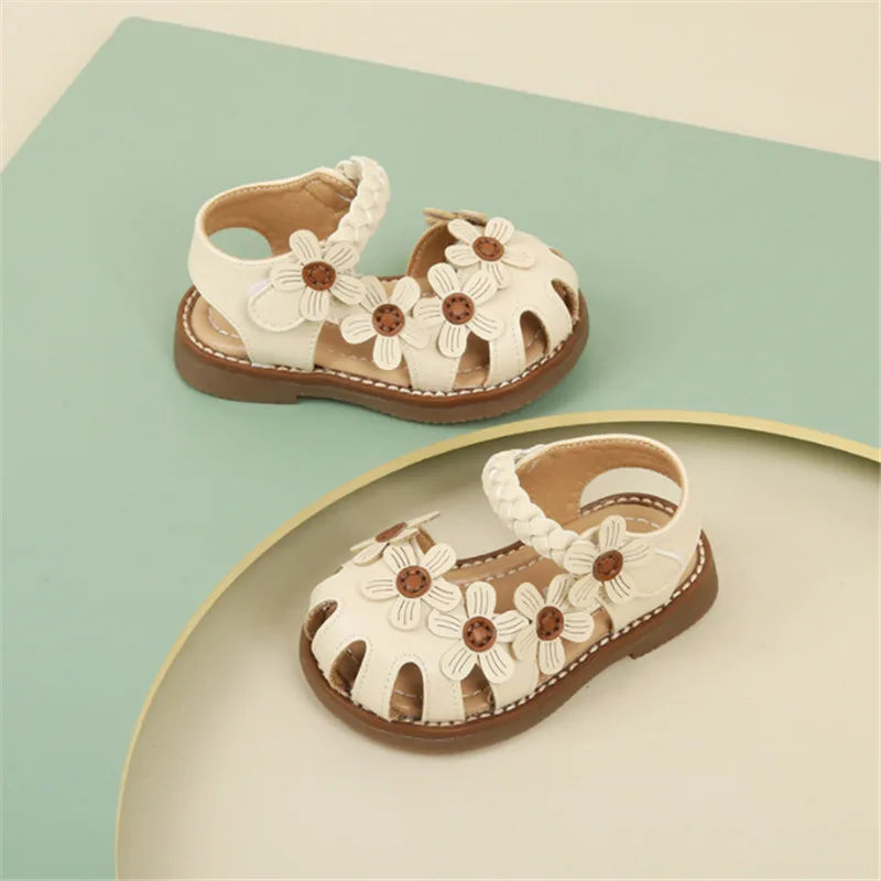 NEW Flower Cut-Out Princess Sandals - Beige - Size 15 (Insole 11.5cm) - CLEARANCE