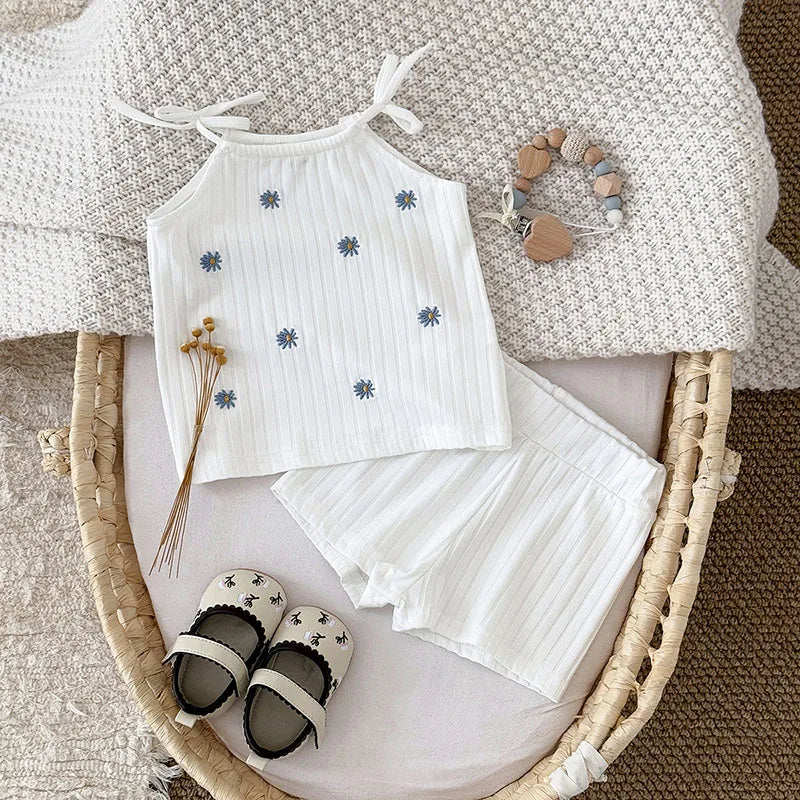 Embroidered Daisy Casual Top and Short Set
